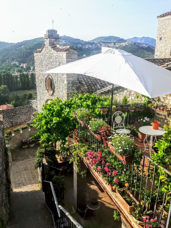 Cuore Del Castello Arrone Exterior foto